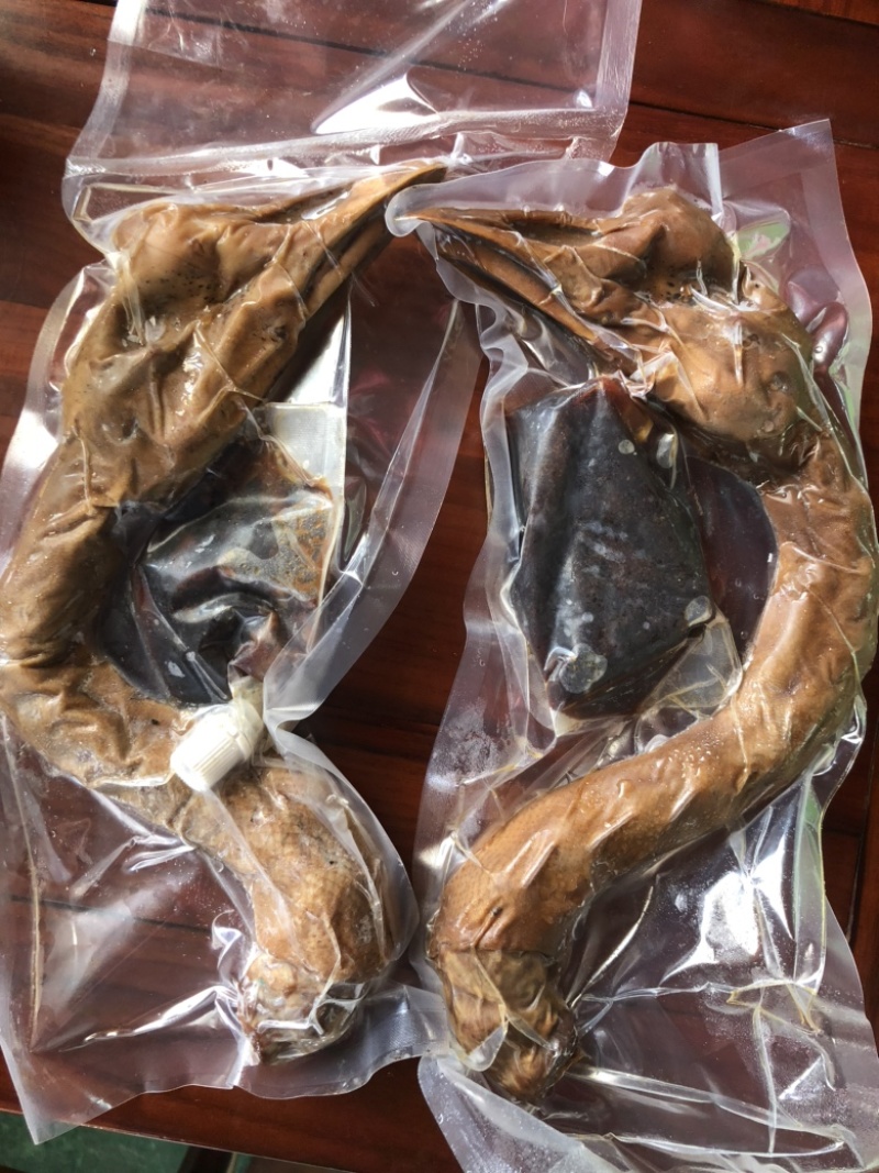 400克-500克带汁卤鹅头，加热可以吃