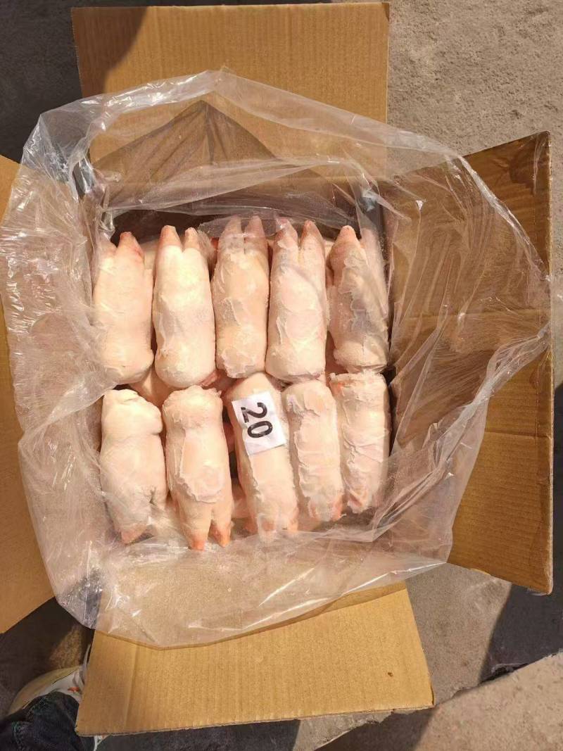 一斤纯干带筋猪蹄，开箱实拍。高品质，纯干，无注水。**推