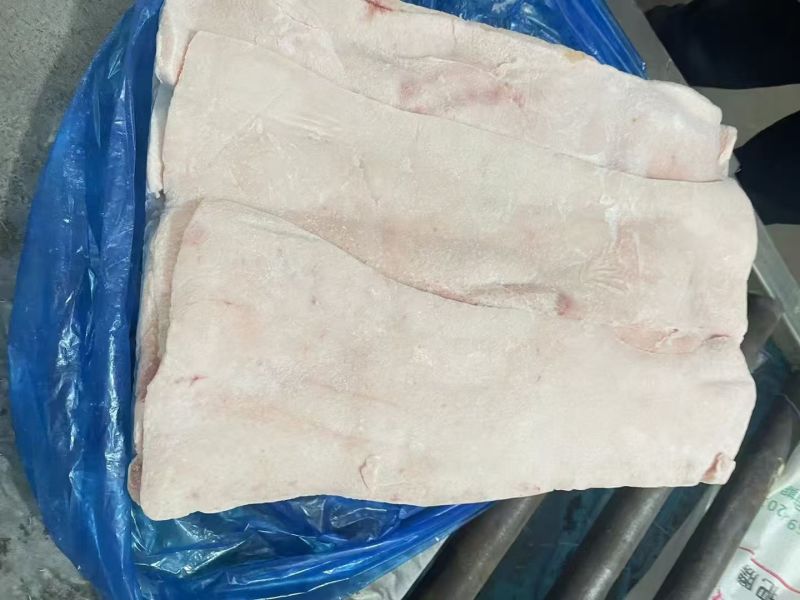 母猪肥膘25年新货25kg/袋30吨临沂提货