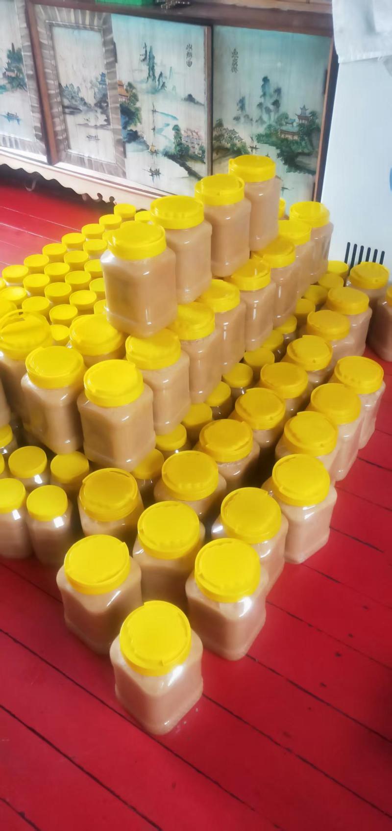 东北伊春纯正黑蜂椴树蜜