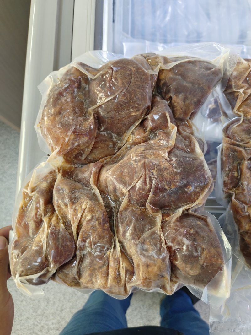 熟牛腱子肉，口味纯正，肉块大小适中，无需二次加工，