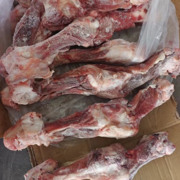 龙大后腿骨，带肉多，带骨髓，价格便宜，个头均匀