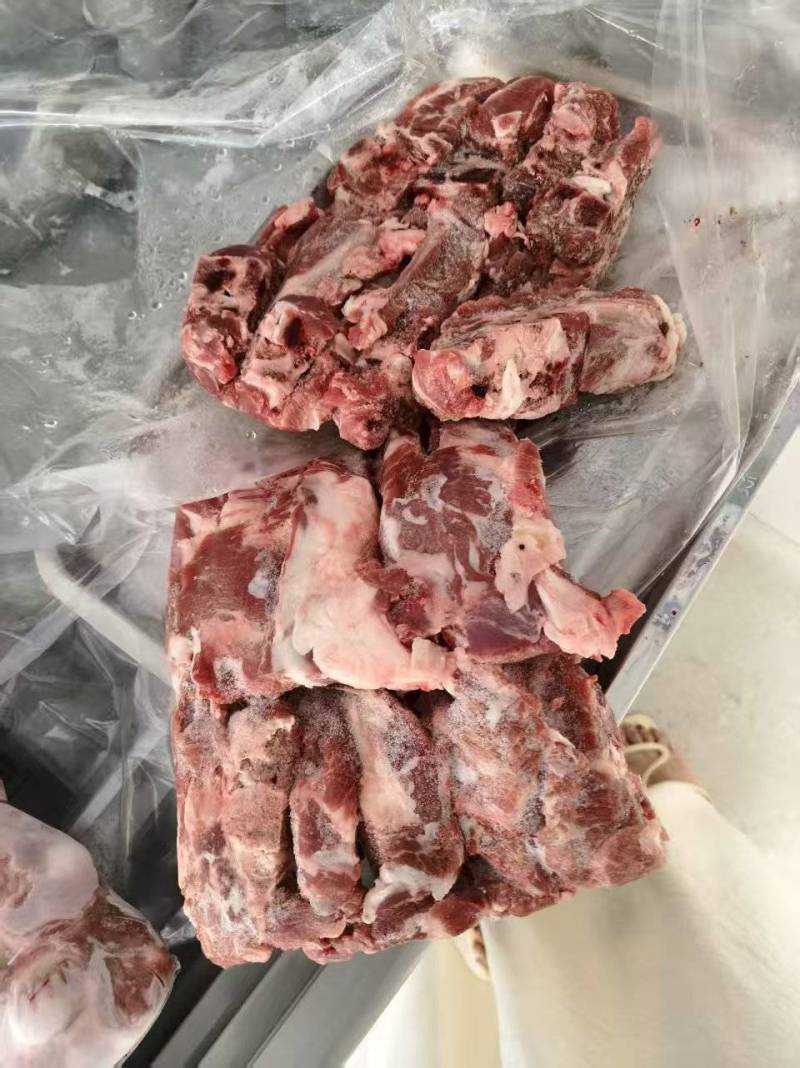 羊脊骨排，可当手把羊排用