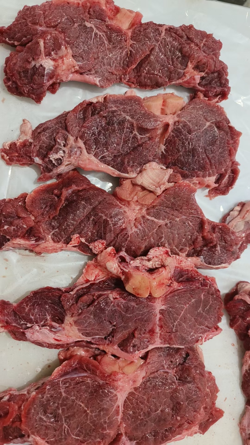 脖根肉