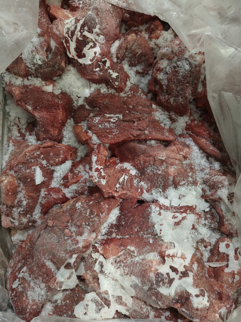 脖根肉