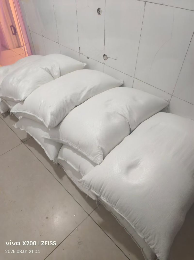 自己家麦子加工的白面，永粮15，面特别好吃，劲道有面味想