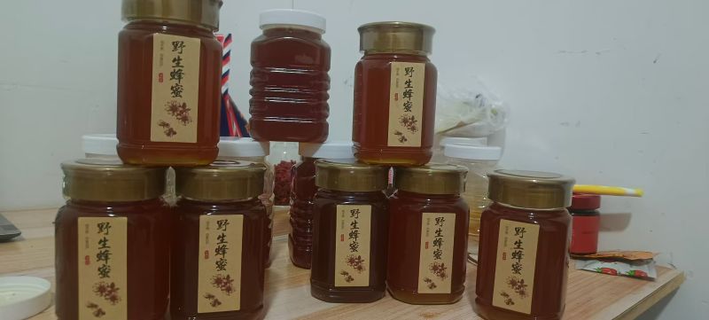 野蜂蜜云南野生蜂蜜，品质保证规格齐全，价格可谈，视频看货