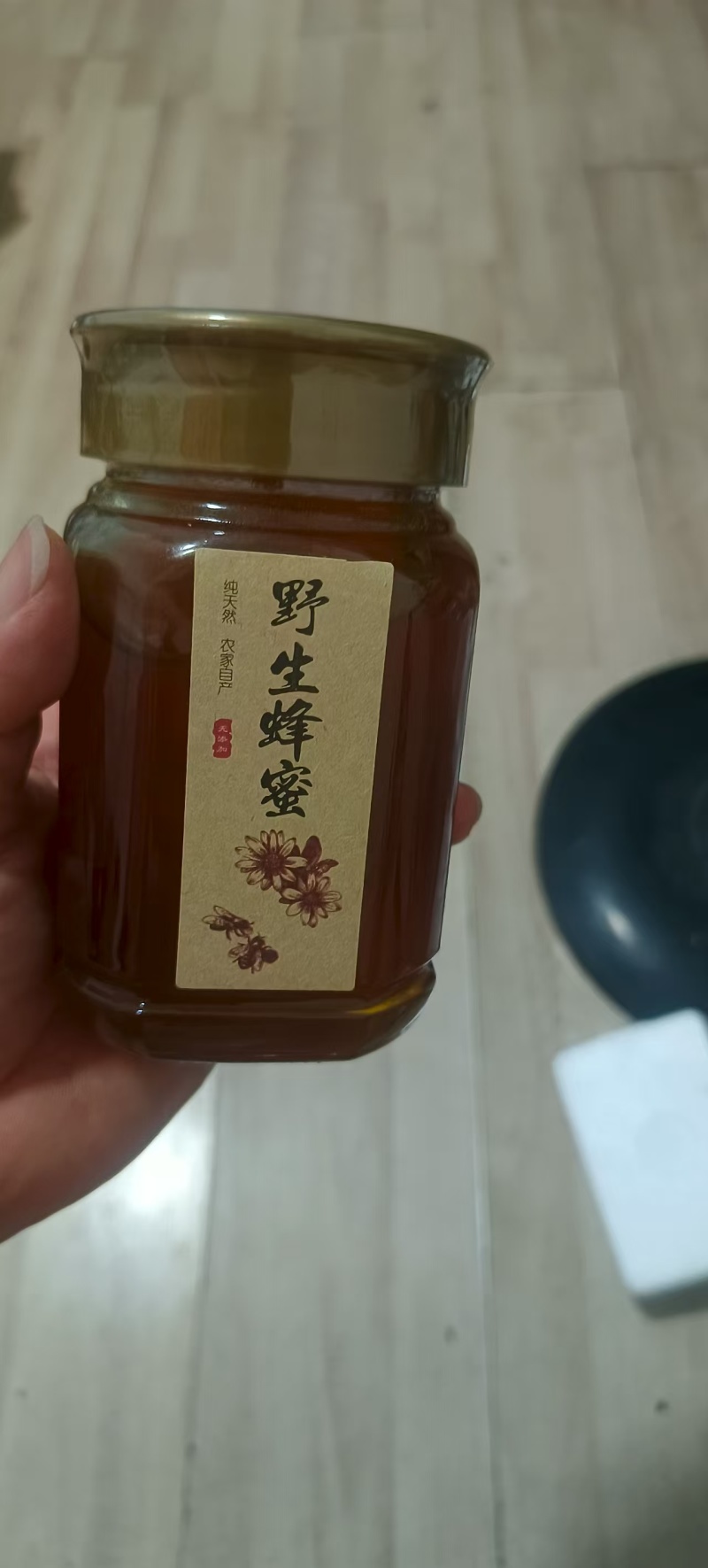野蜂蜜云南野生蜂蜜，品质保证规格齐全，价格可谈，视频看货