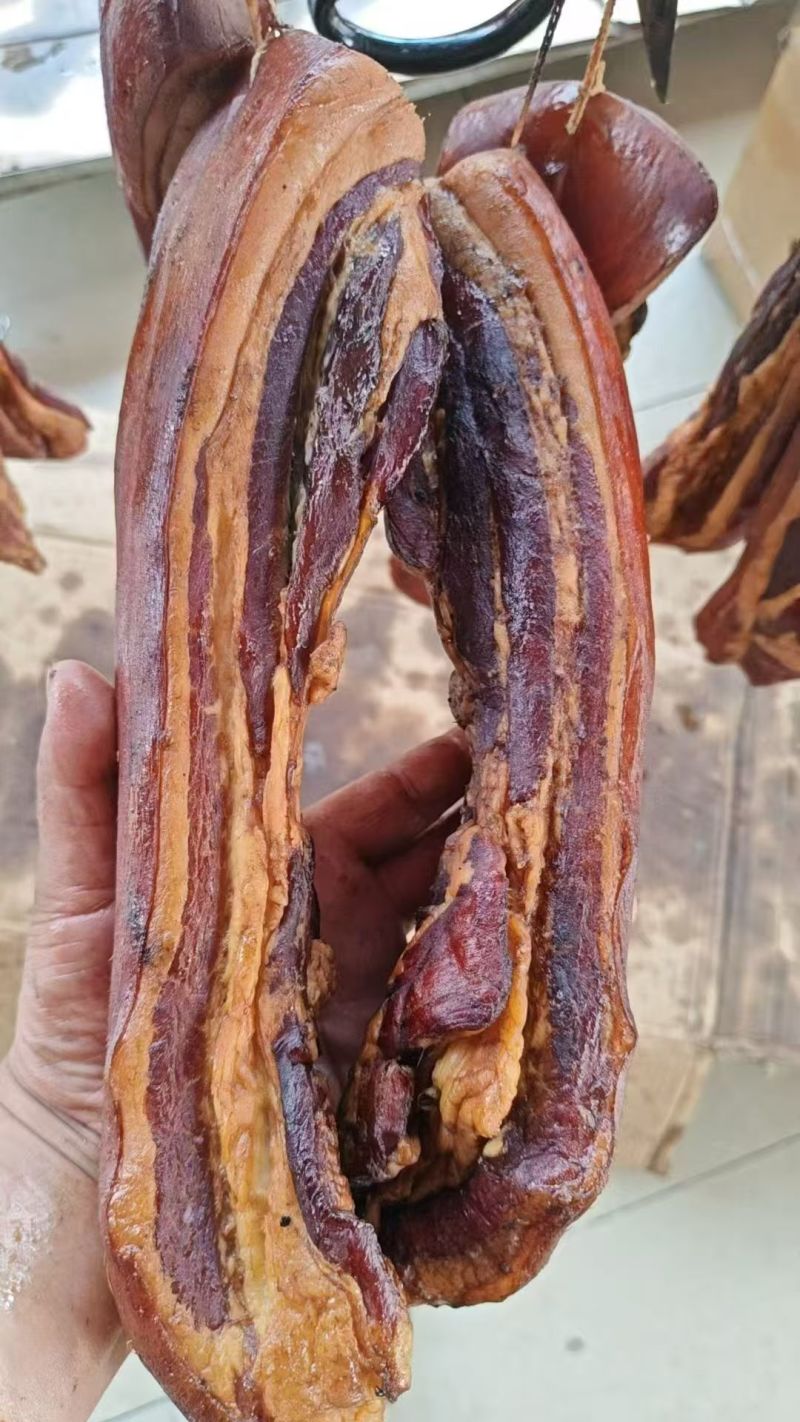 烟熏腊五花肉均匀漂亮适合所有人群食用1件60斤常年批发