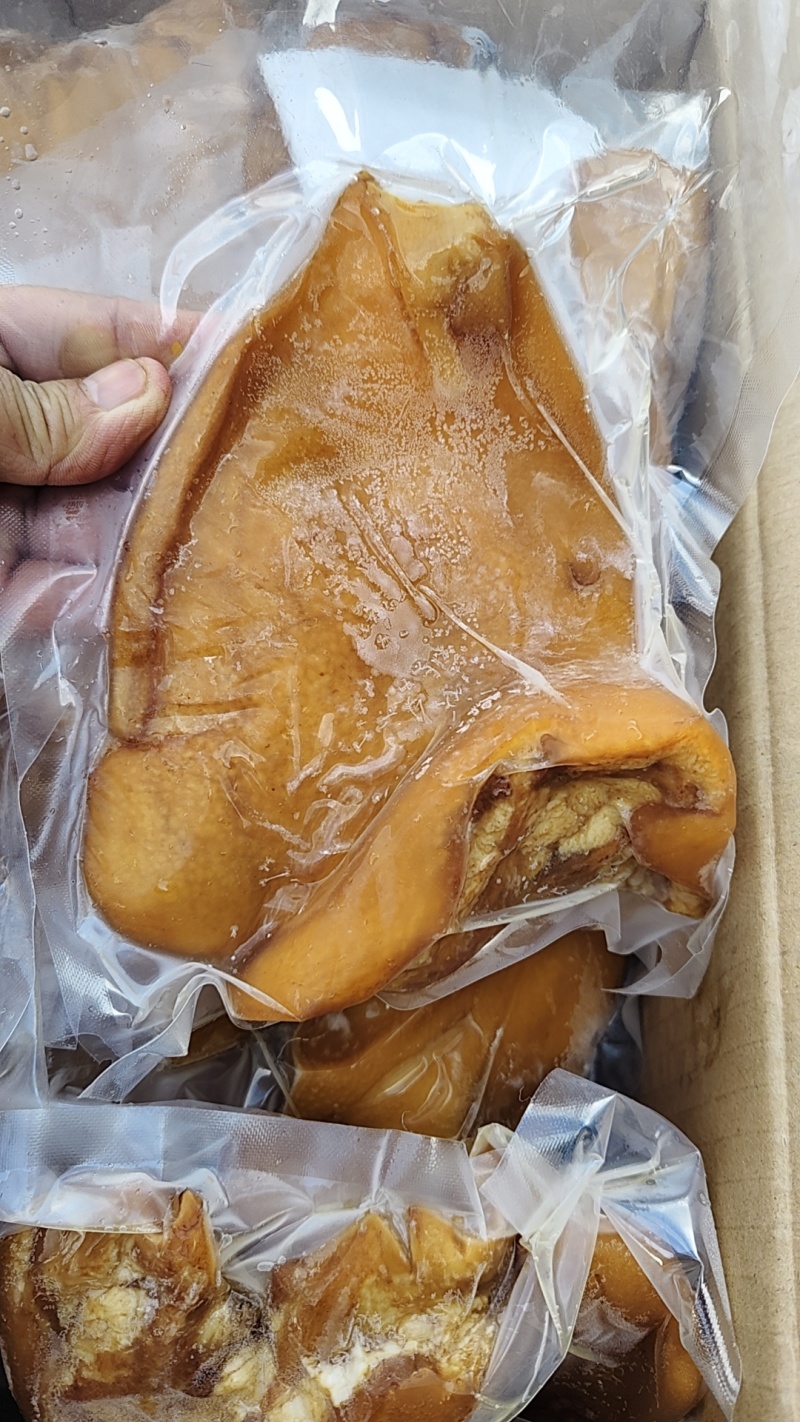真空包装卤猪耳朵开袋即食适合任何人吃1件20斤常年批发