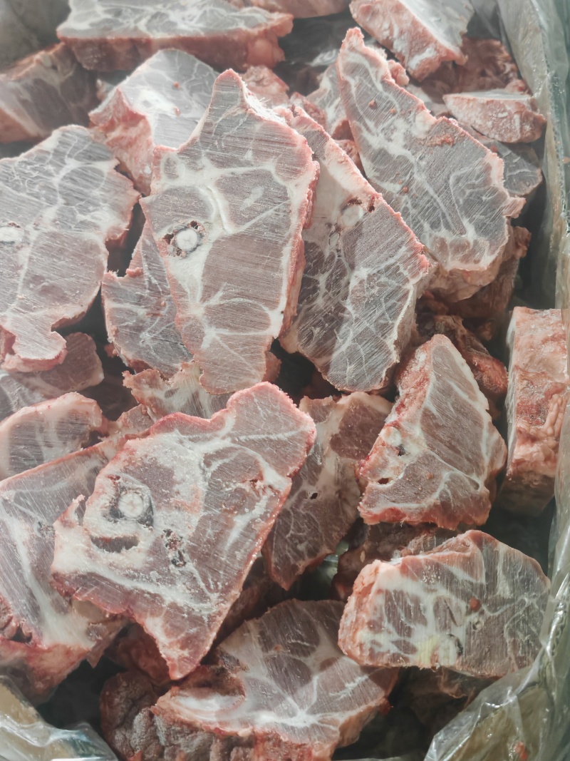 满肉颈骨，排骨米饭，酱骨自助，餐饮食堂