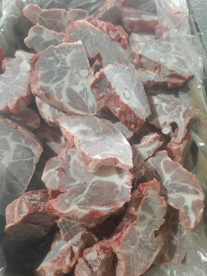 满肉颈骨，排骨米饭，酱骨自助，餐饮食堂