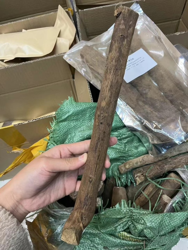 木姜子根云南特产山胡椒根味道浓批发一手货源野生大山货