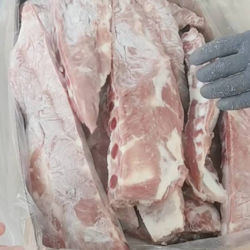国产肋排边，货不多，国产6-7片肋排切下来的