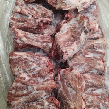 鲜冷多肉猪颈骨猪脖骨猪颈排酱颈骨猪骨头商用食材一箱20斤
