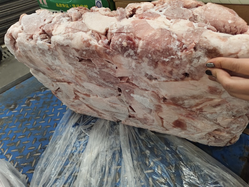 猪碎肉冷冻瘦肉37精碎肉3肥7瘦肉夹馍包子馅食材