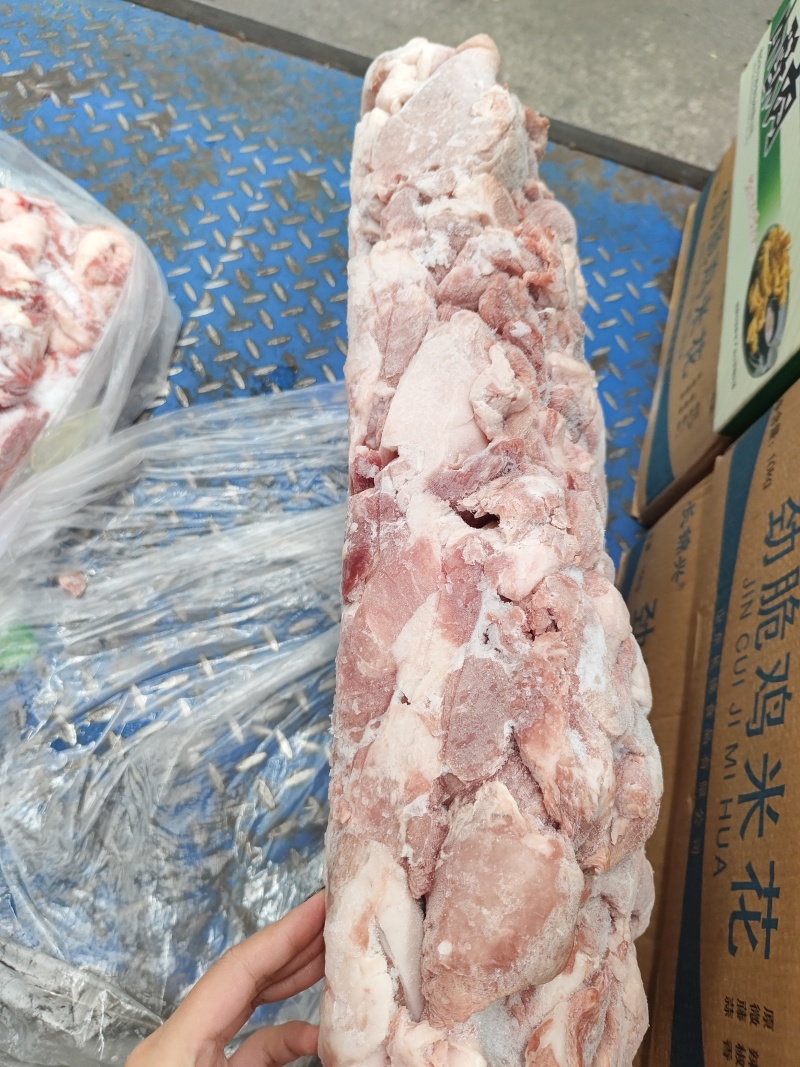 猪碎肉冷冻瘦肉37精碎肉3肥7瘦肉夹馍包子馅食材