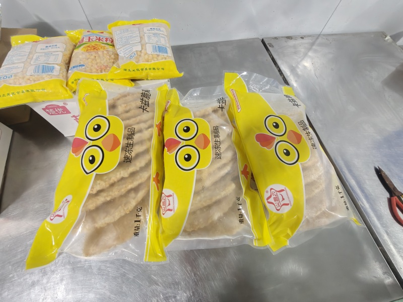 厂家直销，脆鸡排，网红鸡排，品质保障20斤一件一件10包