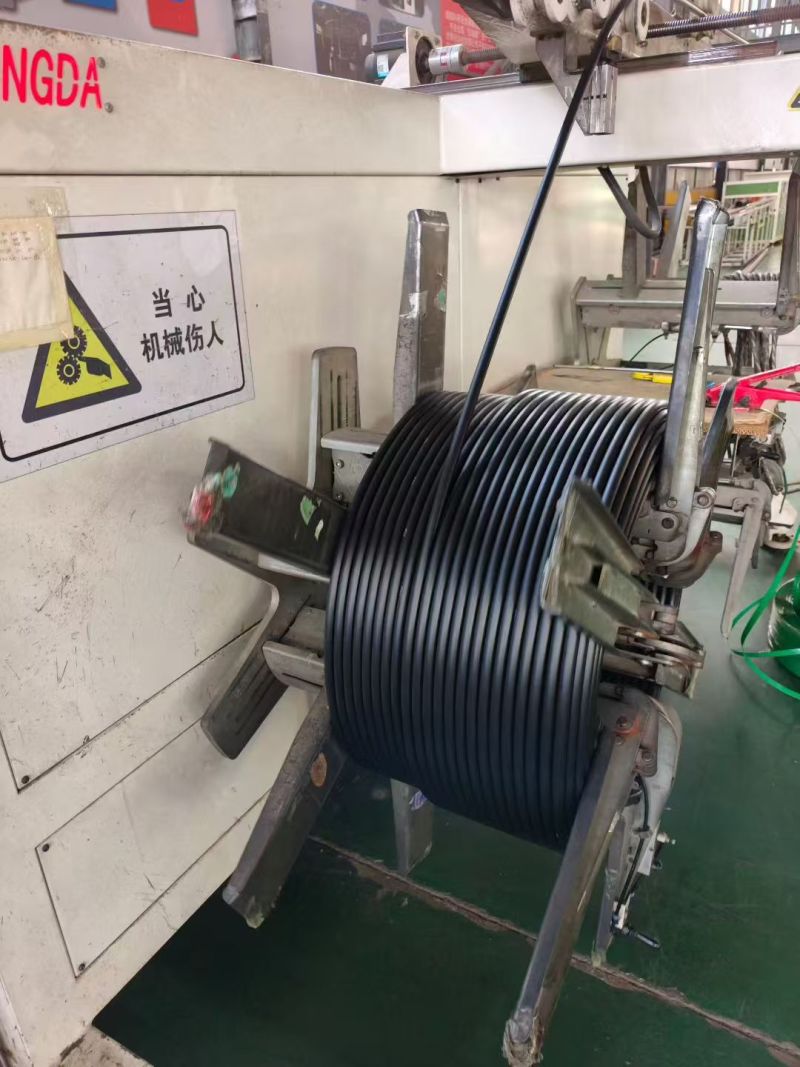 新型灌溉农用贴条式滴灌带厂家直销保质保量售后无忧