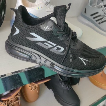 果冻底男鞋2000双
