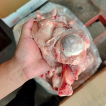 猪前腿骨，比菜还便宜的骨头，酱骨店新宠。你确定不心动吗？