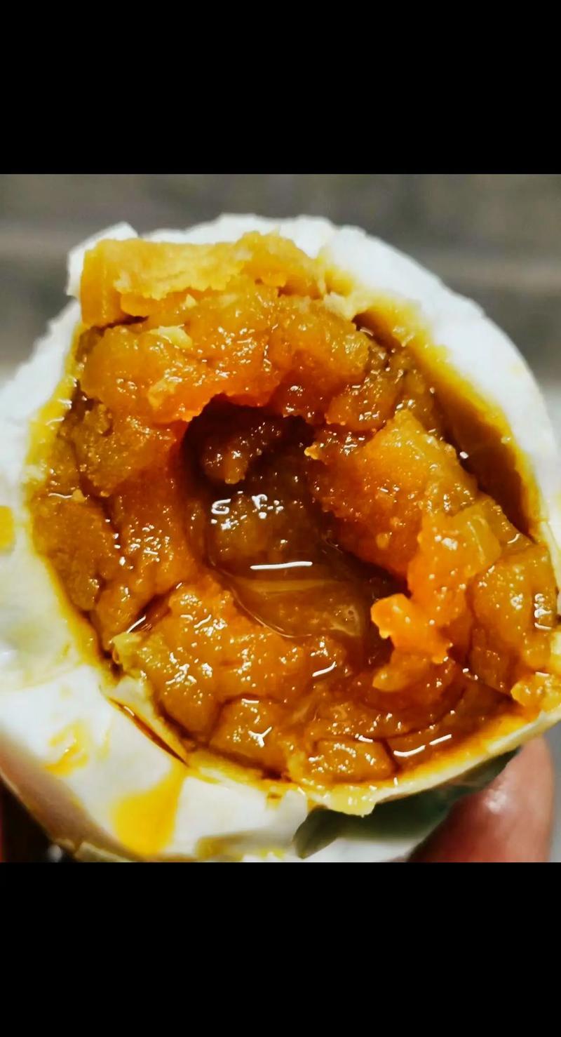 高邮咸鸭蛋古法腌制，精品破壳咸鸭蛋60-70克