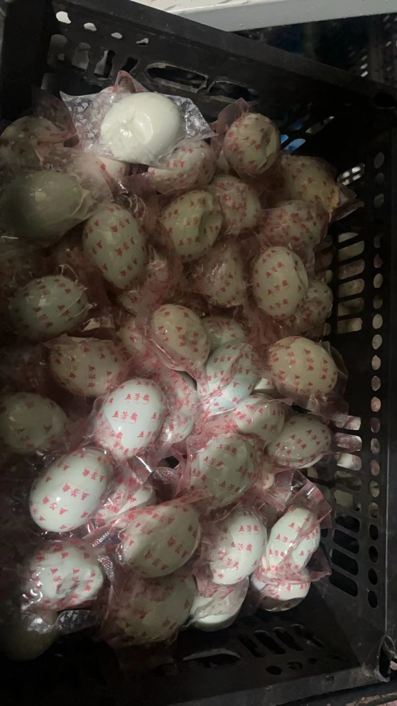 高邮咸鸭蛋古法腌制，精品破壳咸鸭蛋60-70克