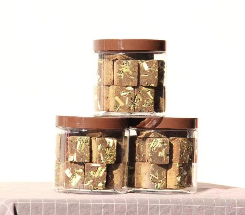 西双版纳傣族自治州傣家人纯手工甘蔗红糖，***剂！