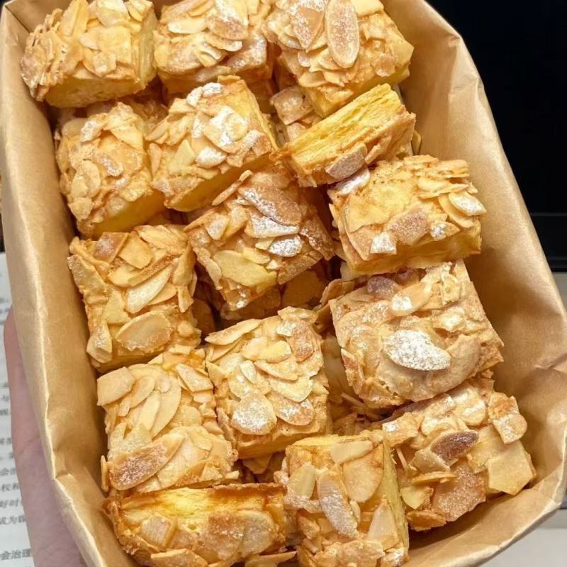 扁桃仁千层酥办公休闲解馋网红零食学生宿舍糕点日照绿茶日照绿茶
