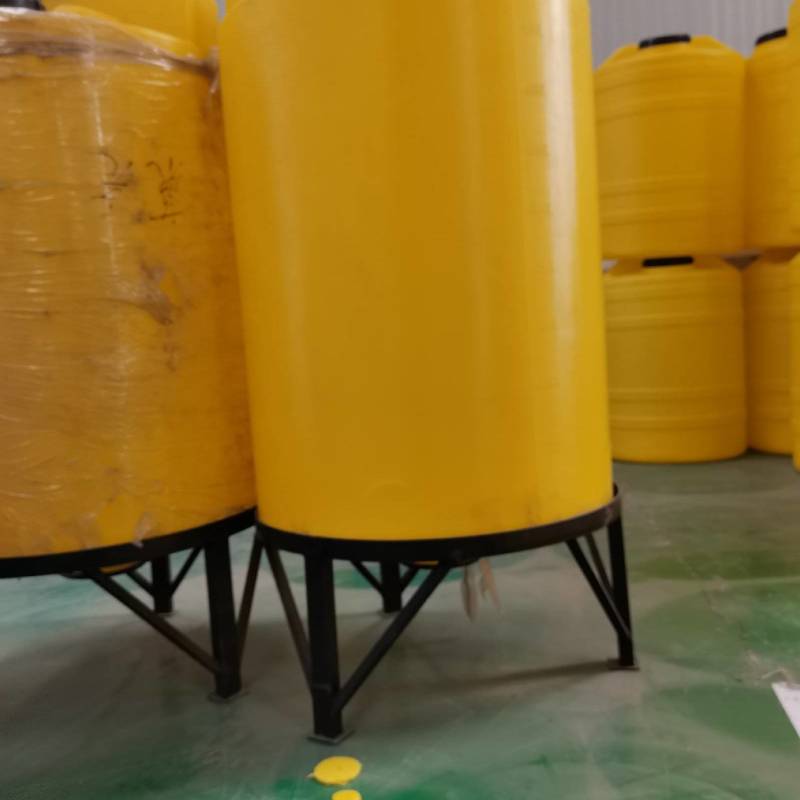 施肥桶水桶搅拌桶包含电机搅拌杆叶轮