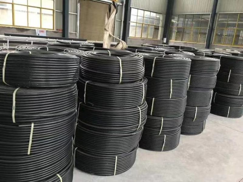滴灌喷灌聚乙烯PE管厂家直销诚信经营基地直供