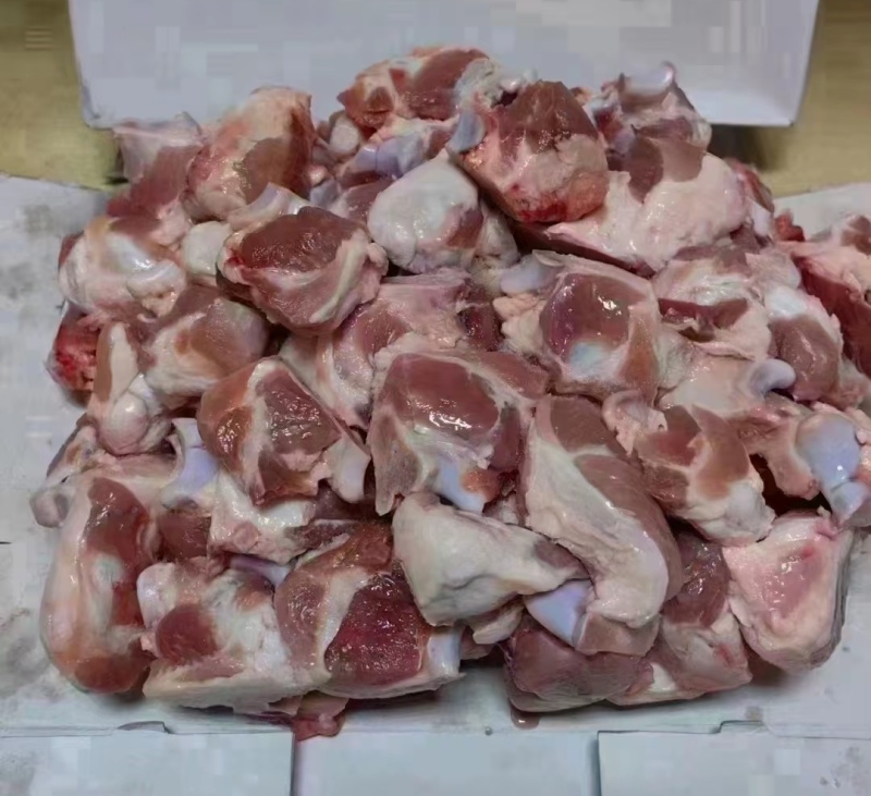 关节骨，带肉率高，个头均匀，做个地摊推广**合适