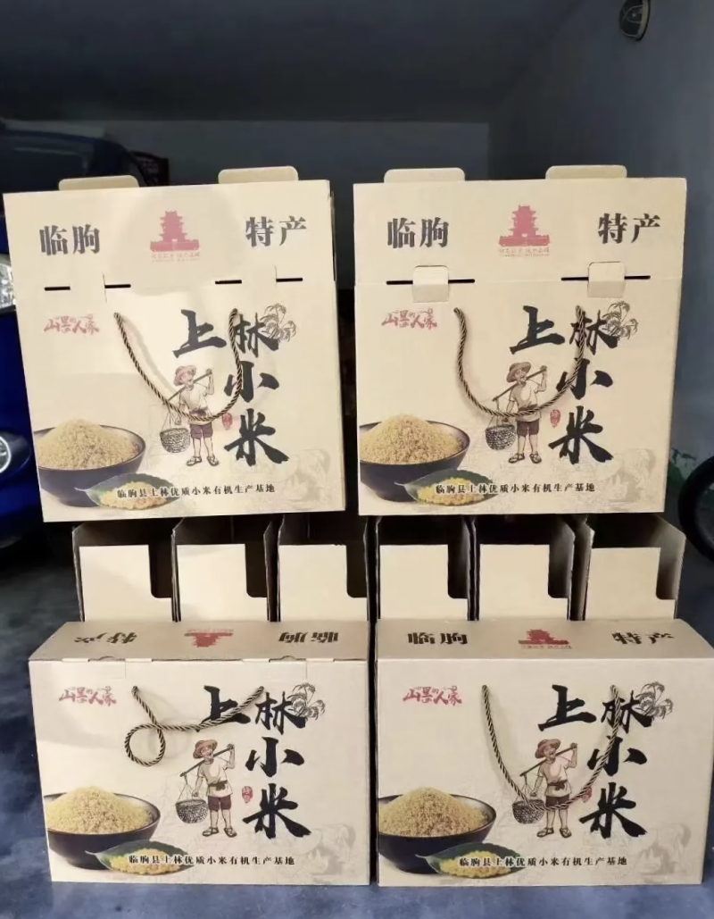 老家自己种的临朐正宗上林小米，好喝黏稠暖心又暖胃