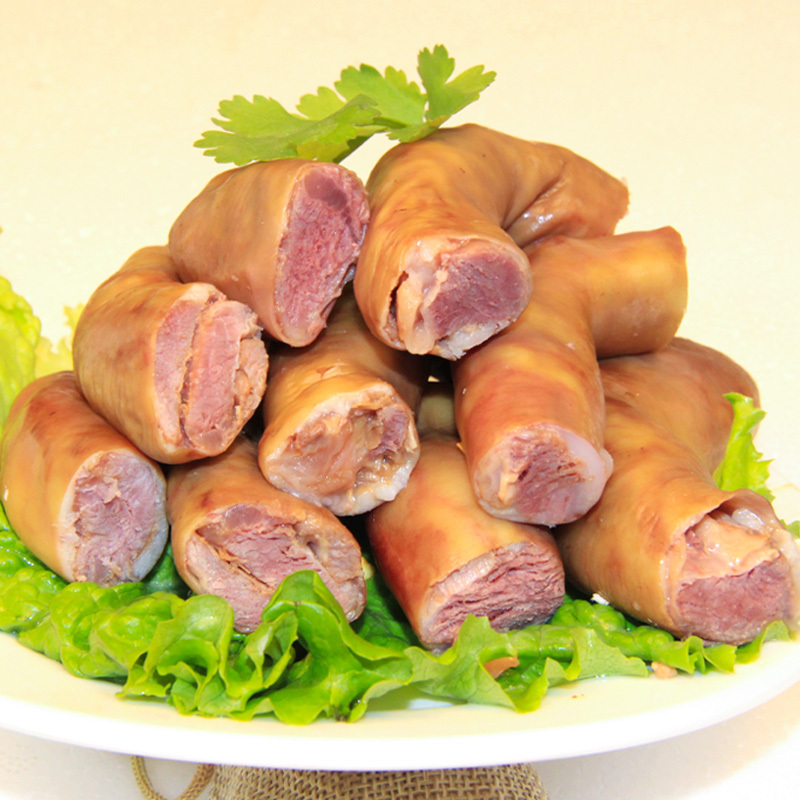 羊肠包肉，特色食材，咬一口肉香萦绕，汁水浓郁呦