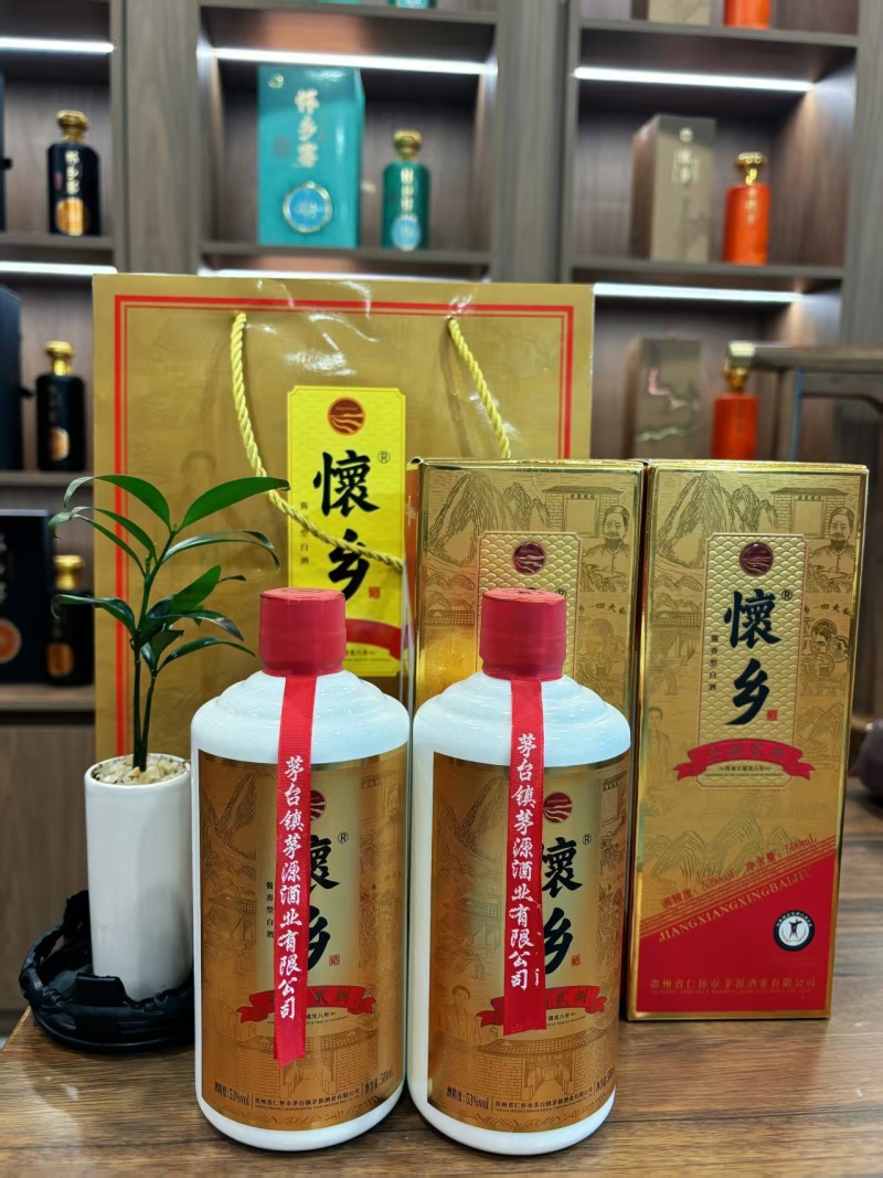 怀乡酒·1828，用5年基酒与8~12年老酒勾勒出
