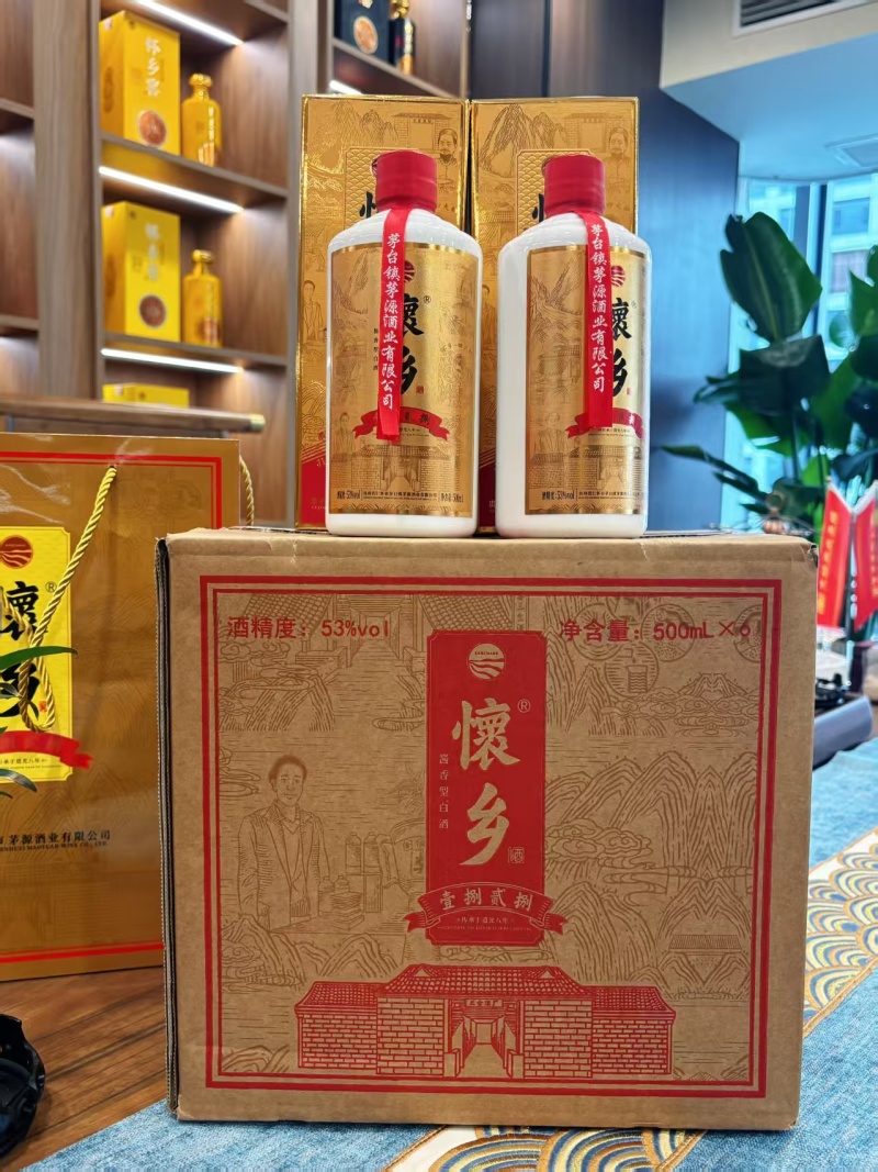 怀乡酒·1828，用5年基酒与8~12年老酒勾勒出