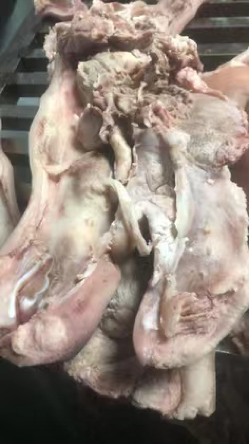精品猪头肉，卤菜店卖场，地摊售卖，厂家直供，货源稳定。