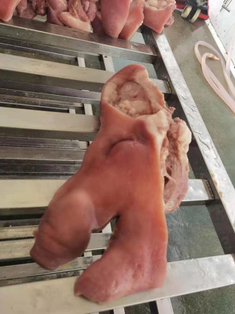 精品猪头肉，卤菜店卖场，地摊售卖，厂家直供，货源稳定。