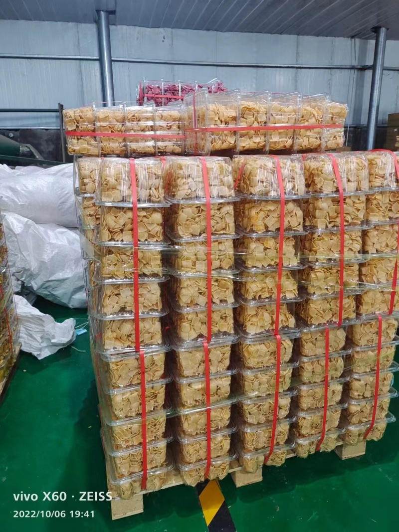 苦荞片彩虹薯条薯片玉米酥亚麻籽酥