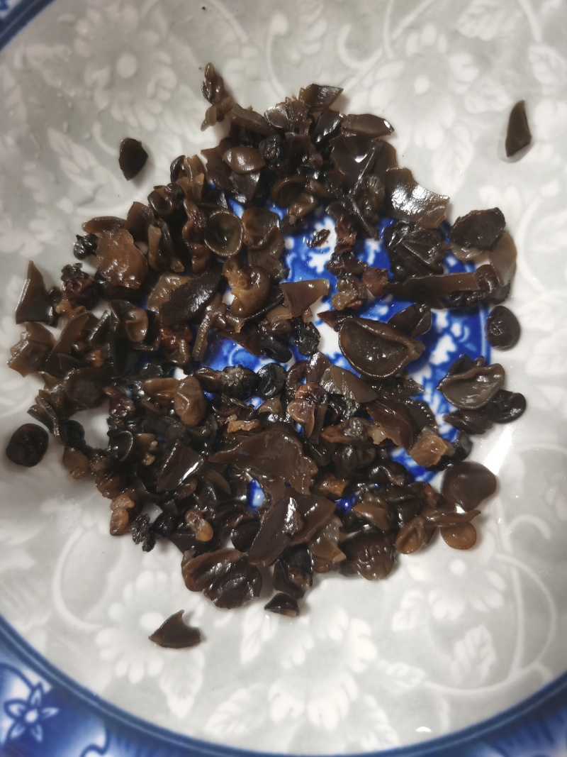 东北木耳牙子碎大量批发电商供货源头基地地摊团购一手货源便
