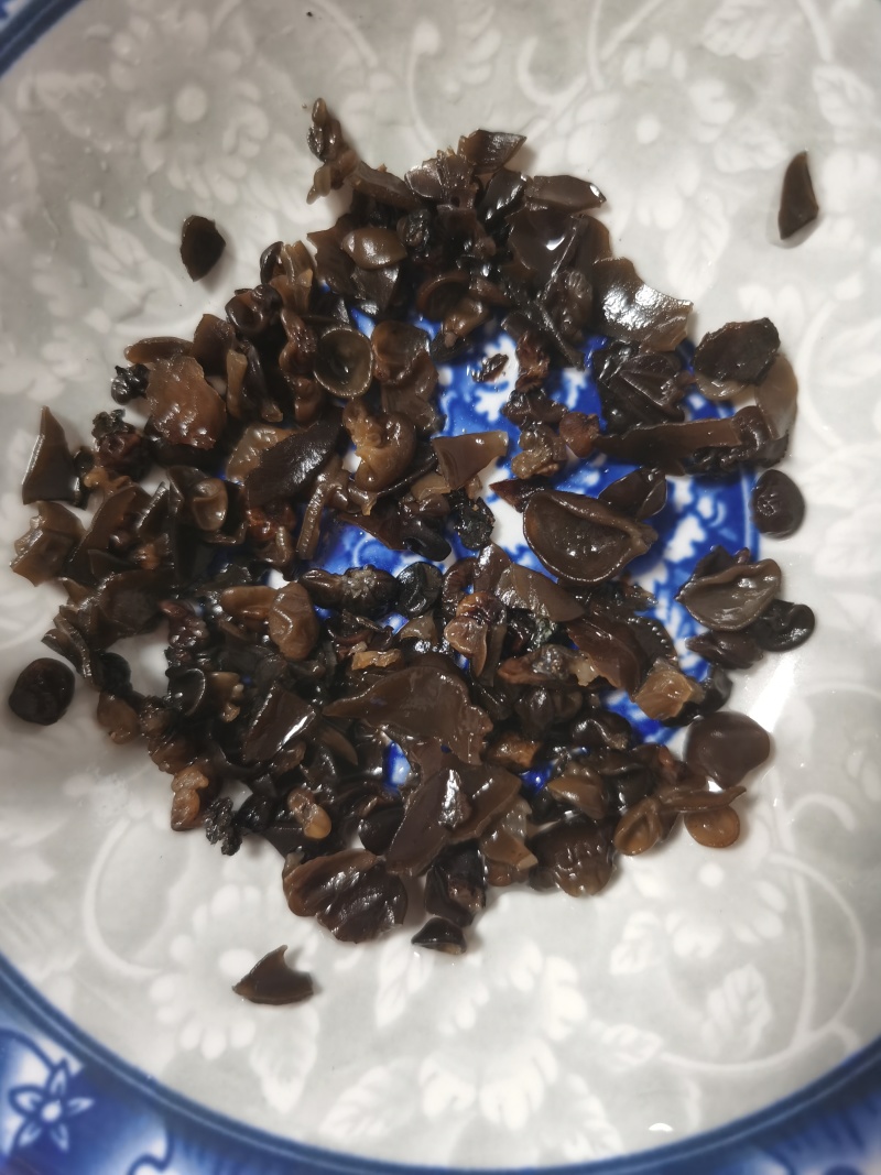 东北木耳牙子碎大量批发电商供货源头基地地摊团购一手货源便