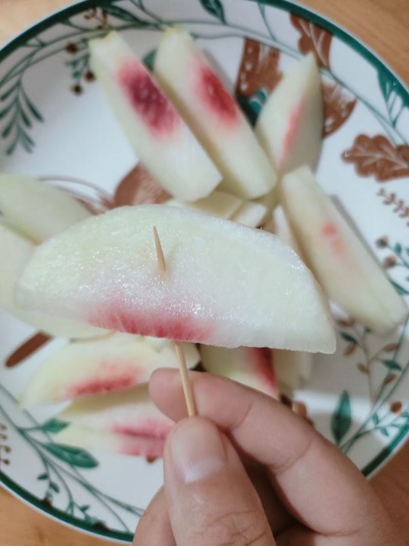 白桃上市国庆桃冬桃