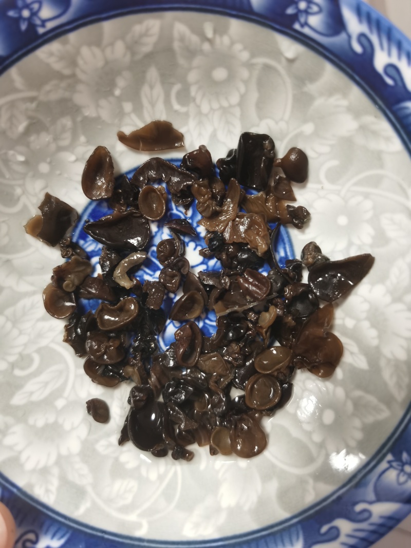 木耳芽子木耳碎包饺子包子豆腐脑凉菜各种配料便宜出十几斤
