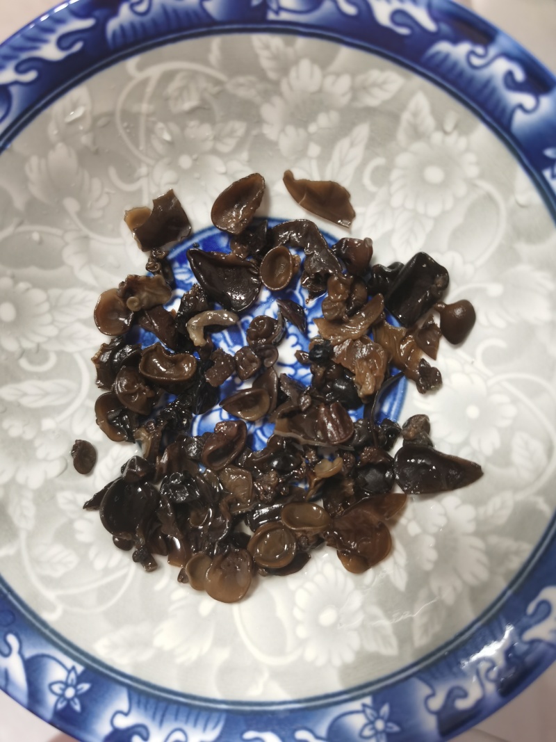 木耳芽子木耳碎包饺子包子豆腐脑凉菜各种配料便宜出十几斤