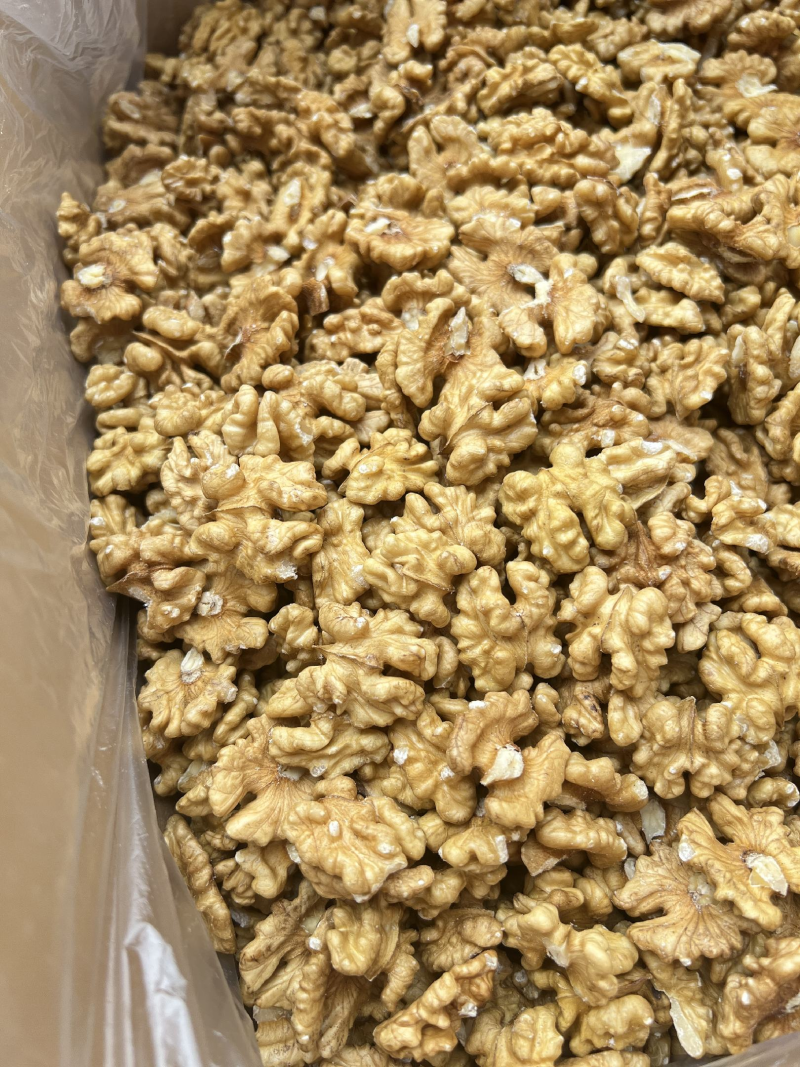 低价批发薄皮新疆185核桃仁尖白尖普规格齐全，新鲜饱满