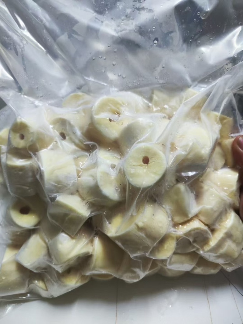 黄心木薯，5000亩基地，接代办，接加工。