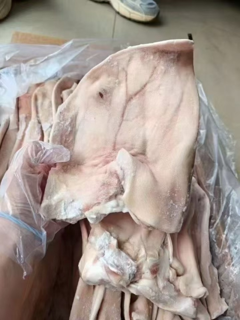 小耳根纯干货猪耳，猪耳朵脆脆的，一口下去全是满足感