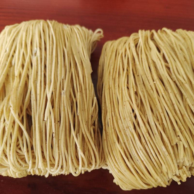【推荐】港式虾仔高汤面。由高汤鸡蛋虾肉虾子做成