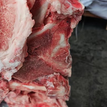 万福杂骨，20kg一件，带肉30左右，袋子25/8月份以