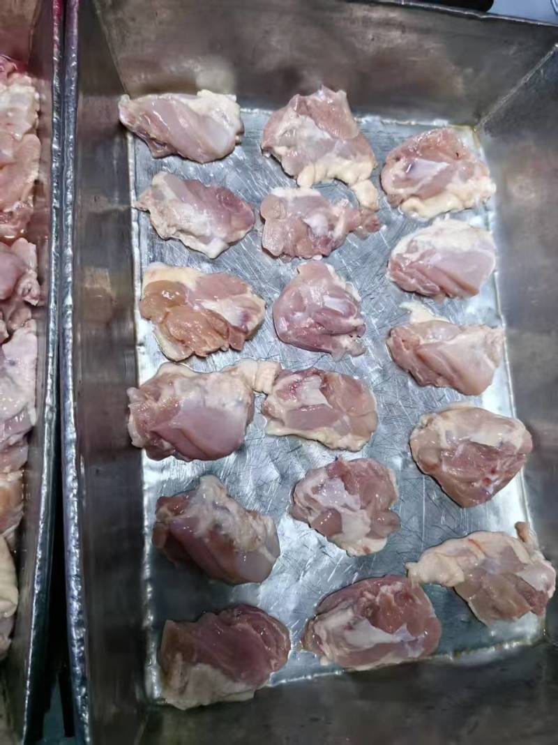 30g以上去皮腿肉，一车，水分8-10左右